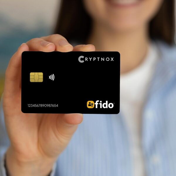 Cryptnox® FIDO2 Security Key - Passwordless & 2FA Authentication - Compatible Microsoft, Apple, Google, Android & More - Convenient Card Format - NFC & Contact - Image 3