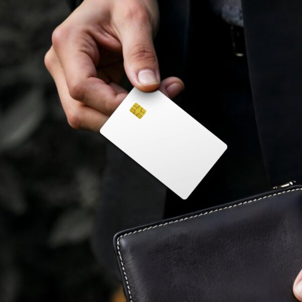Cryptnox® FIDO2 Security Key - Passwordless & 2FA Authentication - Compatible Microsoft, Apple, Google, Android & More - Convenient Card Format - NFC & Contact - Image 6